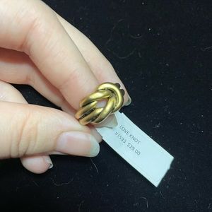 Premier Designs “Love Knot” ring #1533